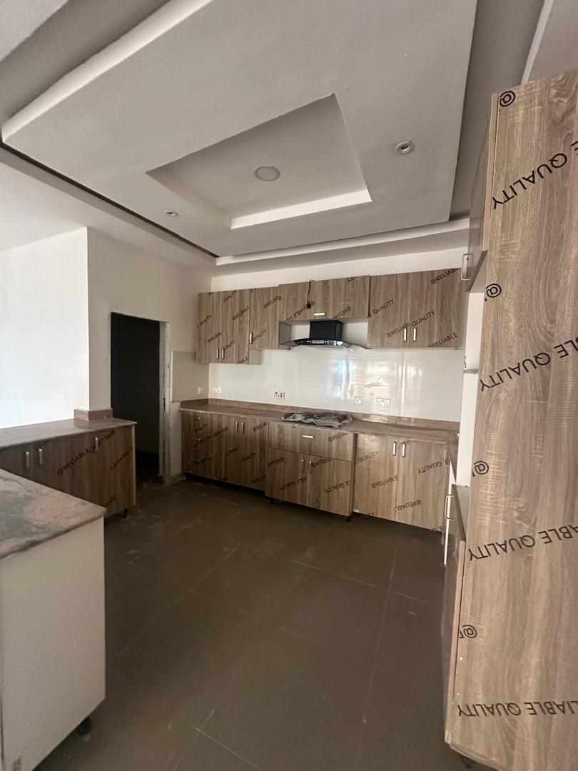 3 BEDROOM APARTMENT 