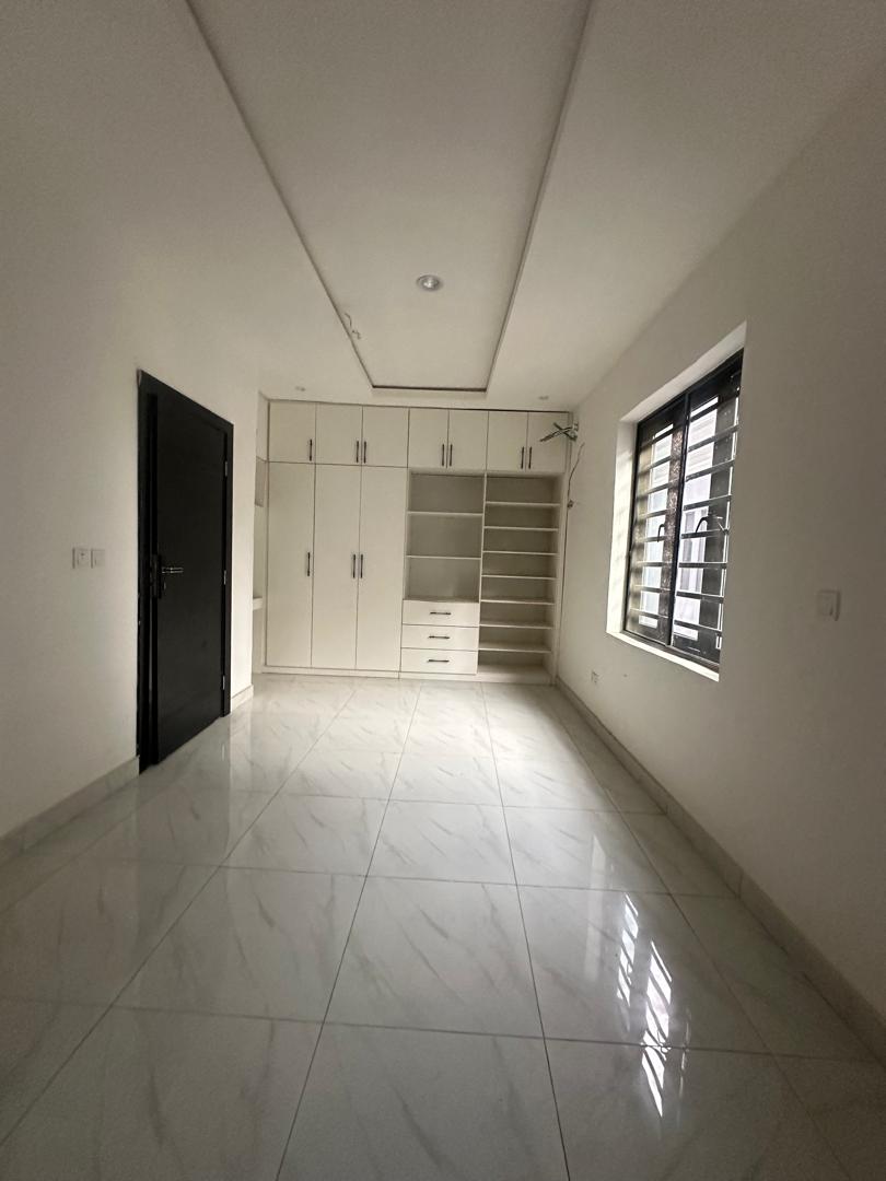 4 BEDROOM TERRACE DUPLEX PLUS BQ 
