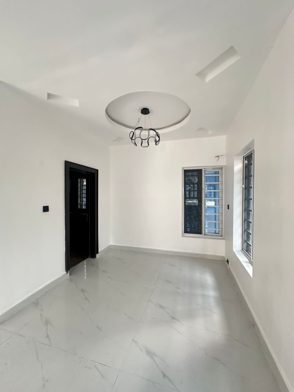 5 BEDROOM DETACHED DUPLEX PLUS BQ 