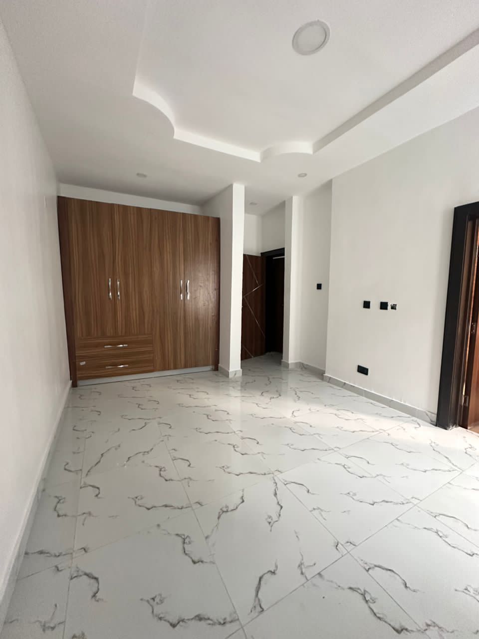 5 BEDROOM DETACHED DUPLEX PLUS BQ 