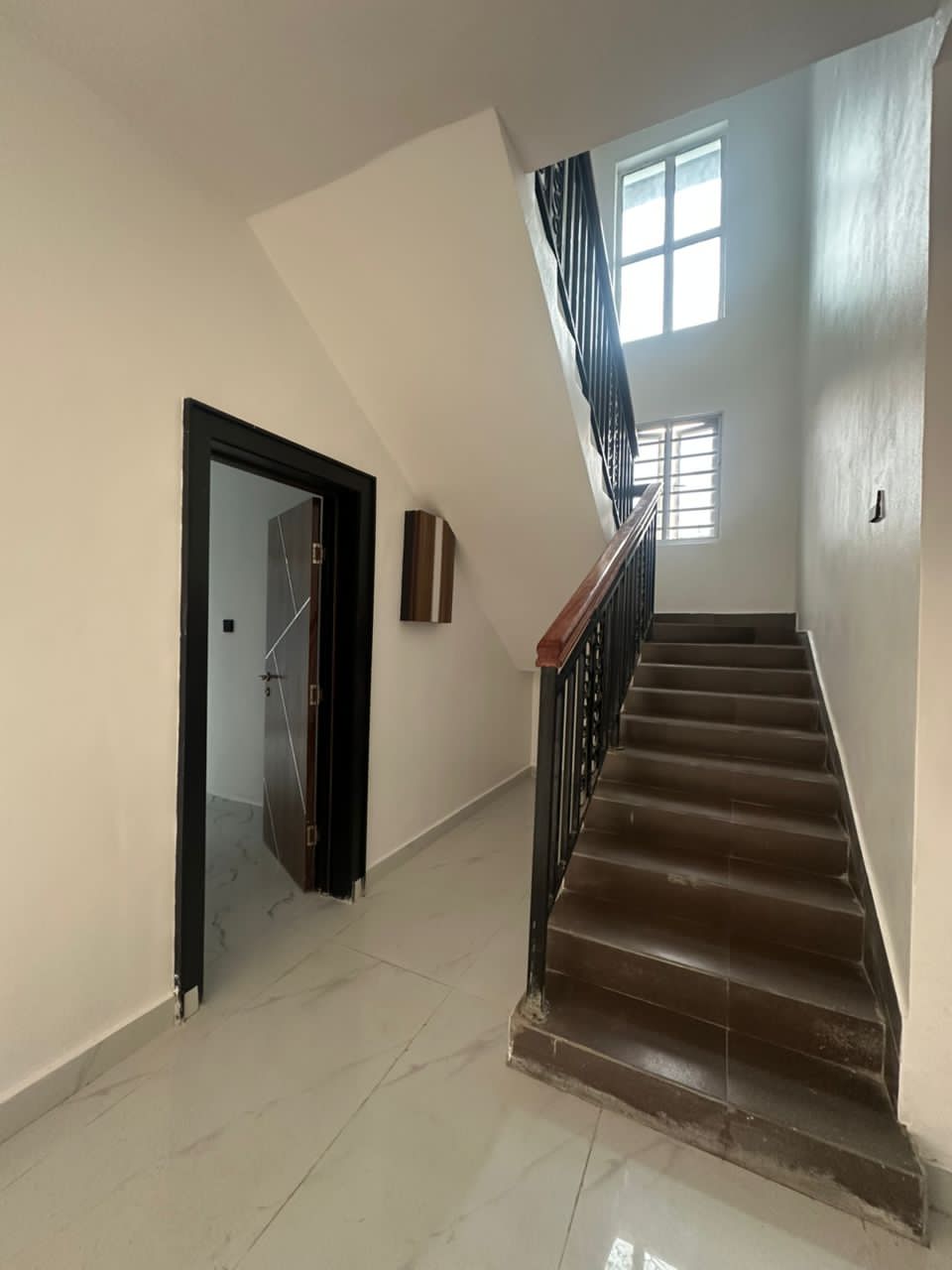 5 BEDROOM DETACHED DUPLEX PLUS BQ 