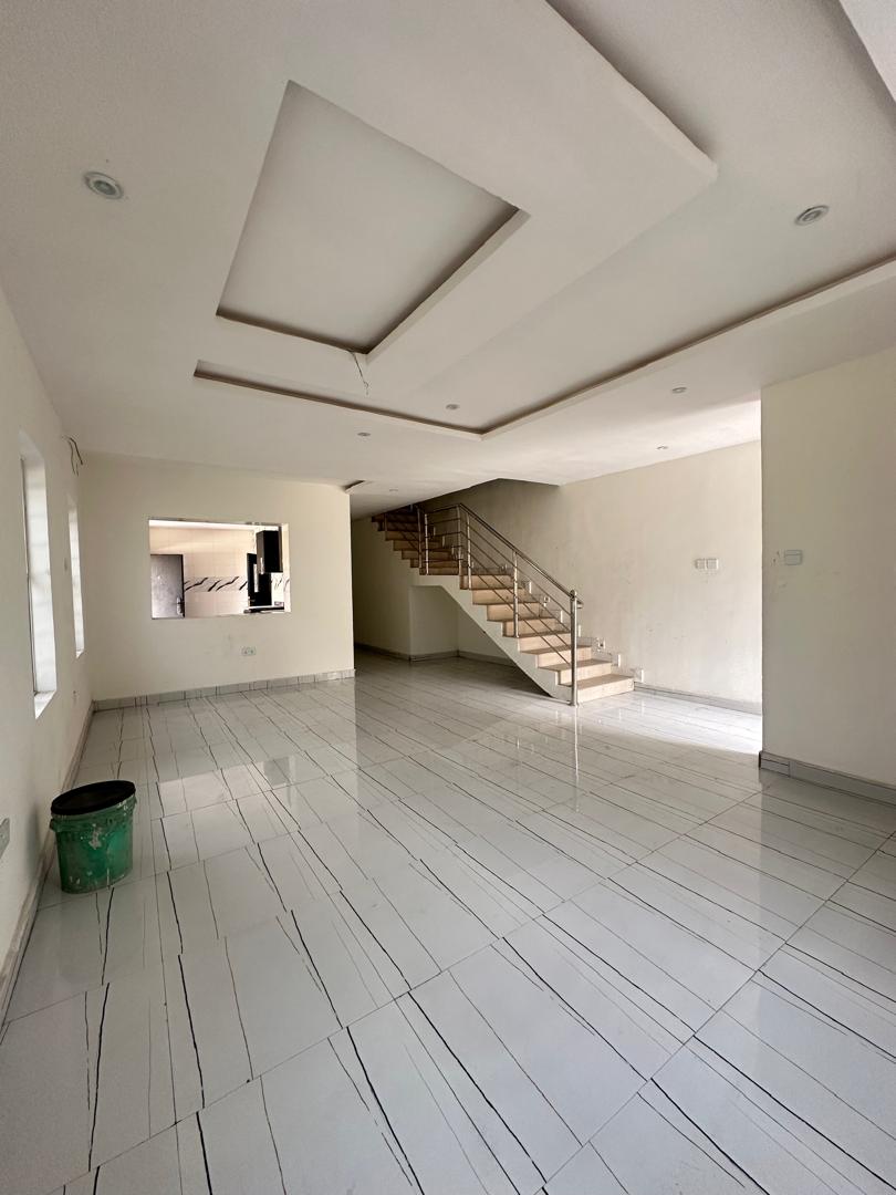 Units of 4 Bedroom Semi Detached Duplex 