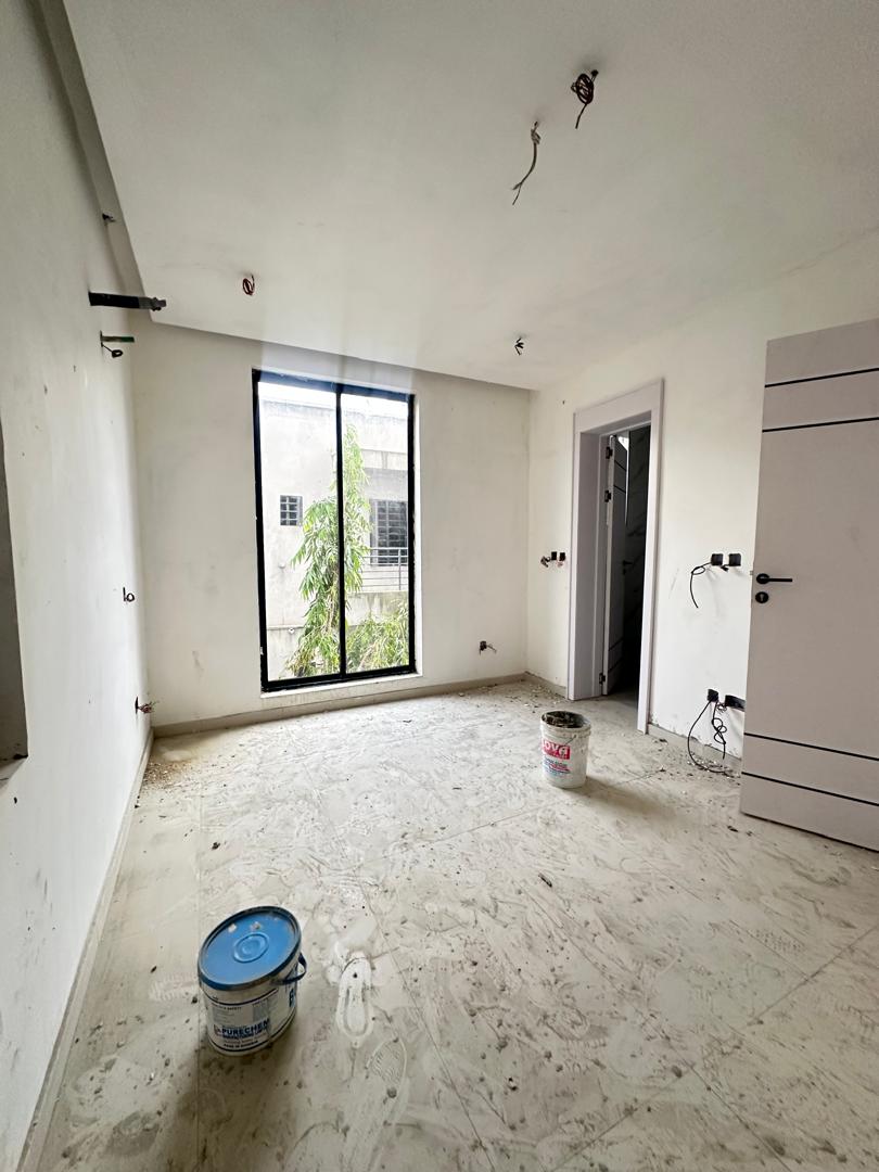 High End 2 Bedroom Apartment